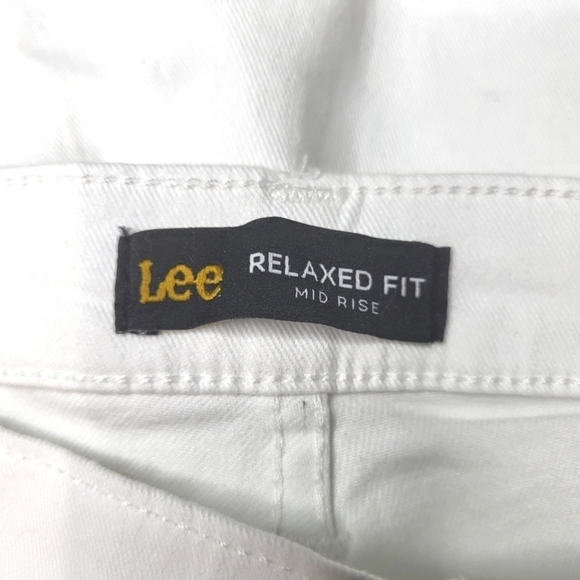 Lee Relaxed Fit White Bermuda Shorts Size 10 - Picture 6 of 9